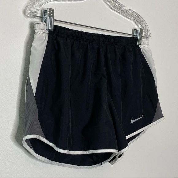 Nike Dri-Fit Black Running Shorts - Picture 5 of 13